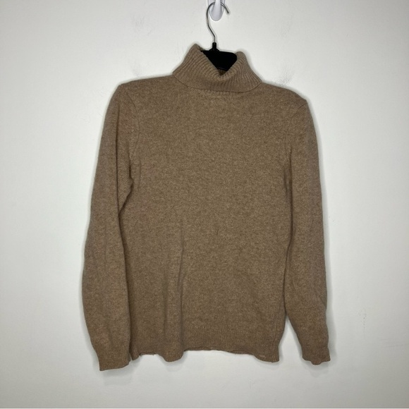 Wool Overs oatmeal 100% lambswool turtleneck sweater size medium - Picture 2 of 7